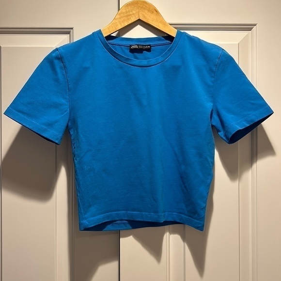 Zara Tops - Zara woman’s short tee
